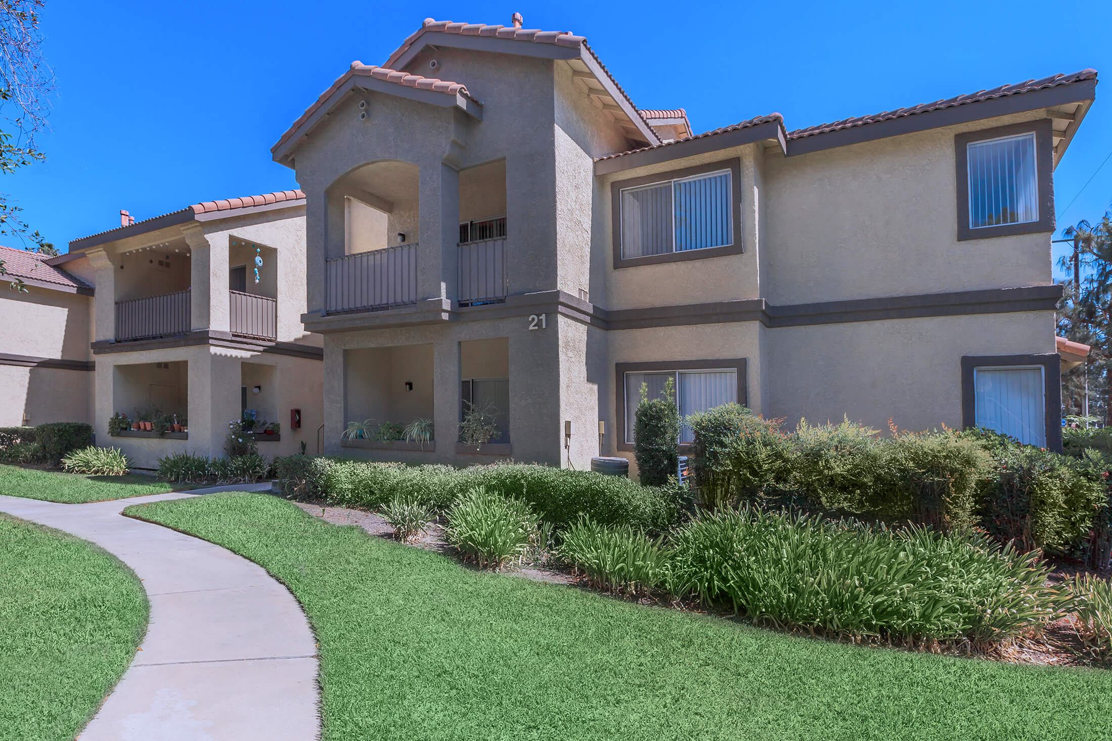 Club Pacifica Apartment Homes Apartments in Covina, CA